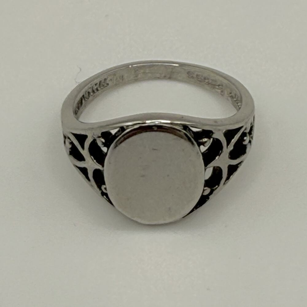 Lind Sterling Silver Ring Engravable Thailand Size 5‎